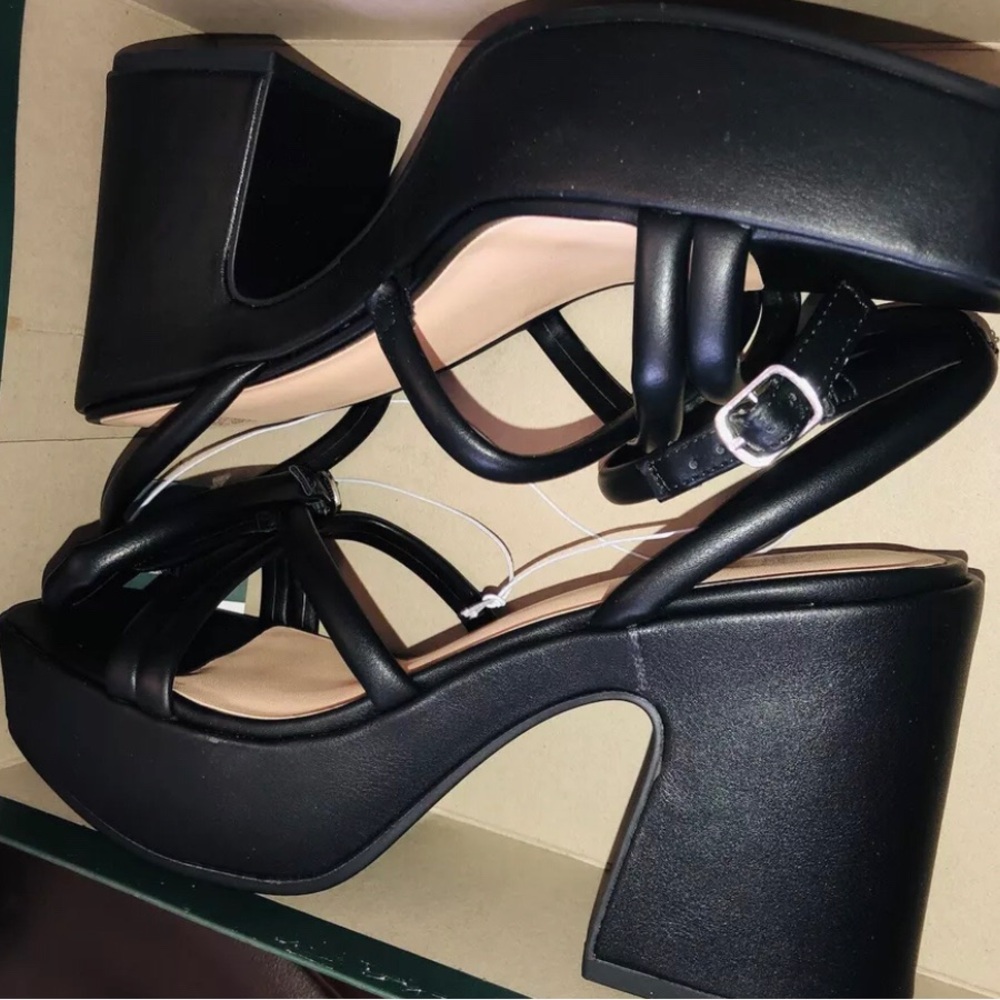 Wild Fable Black Heels Size 9.5 w